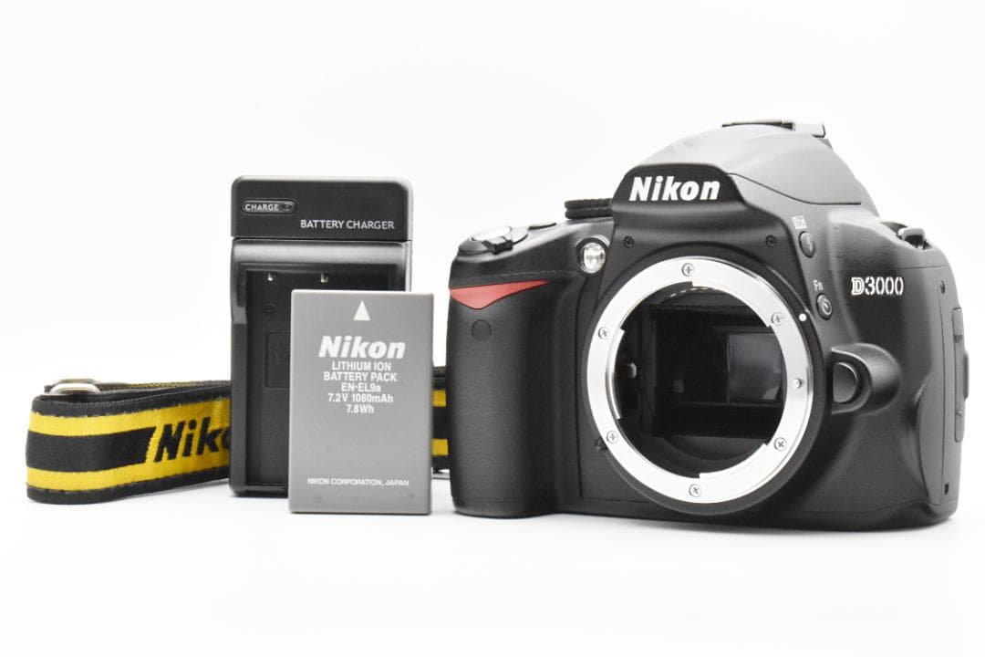 Nikon D3000 ボディ 33765876-2-1333-OVR-1.jpg