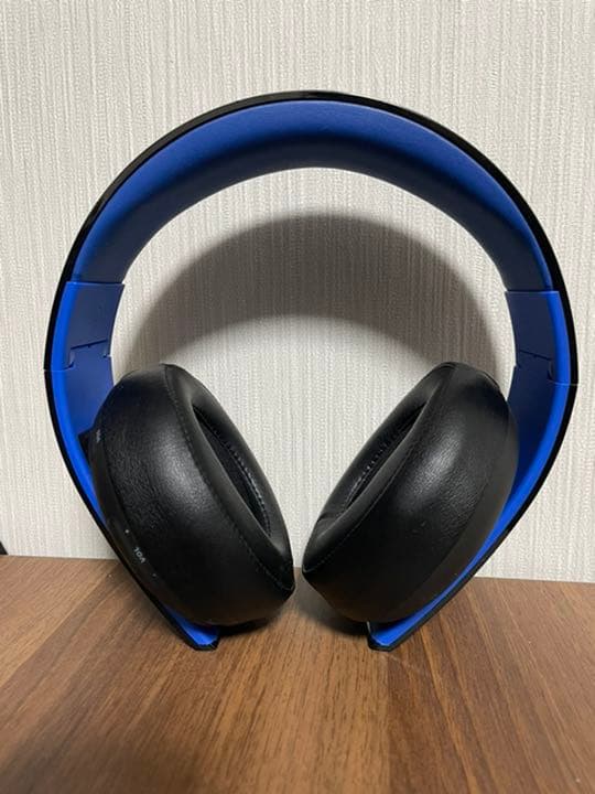 ヘッドホン SONY CUHJ-15001 PS4 のワイヤレスサラウンドヘッドセット CUHJ-15001 を熱く語ります