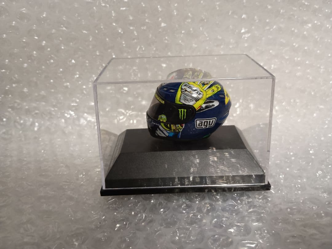 バレンティーノ ロッシ VALENTINO ROSSI 2009 ヘルメット バレンティーノ・ロッシ、ドゥカティ時代の大変な時期に、特別な