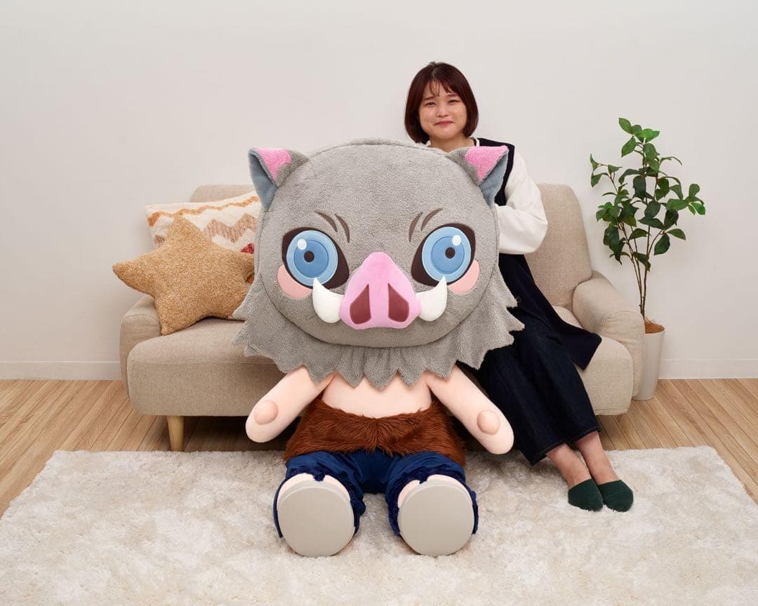 100体限定 超レア！ どきゅーと 伊之助 超特大ぬいぐるみ 鬼滅の刃 どきゅーと 「鬼滅の刃」 超特大ぬいぐるみ 嘴平伊之助｜TAITO GEAR&GOODS
